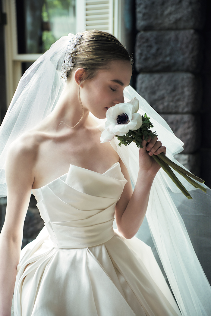 ウエディングドレス