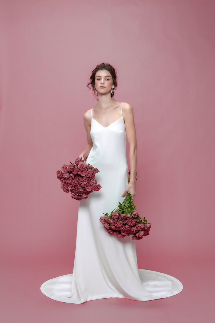 ウエディングドレス