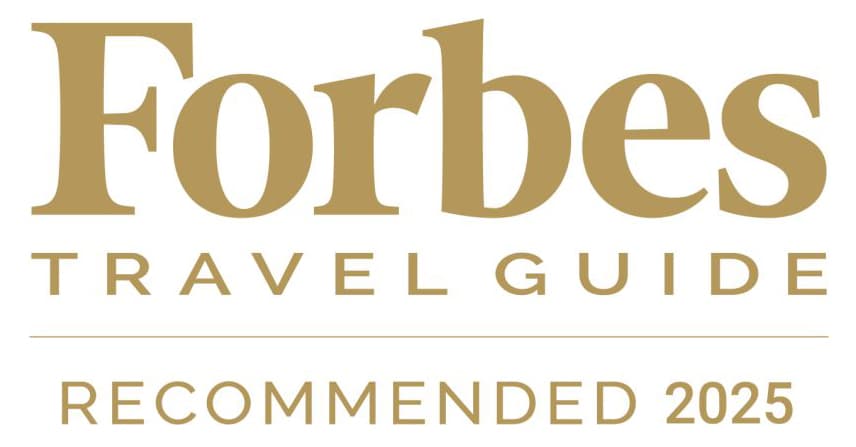 旅行者が選ぶホテル100選ロゴ