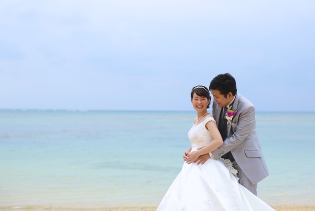 家族 友人との和気藹々とした結婚式